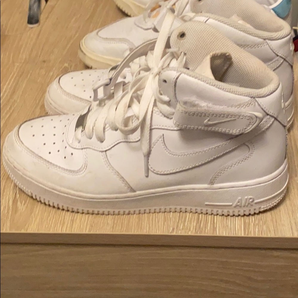 Boys 7 women’s 8.5